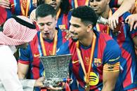 Derby espa&ntilde;ol y Supercopa fueron para Barcelona