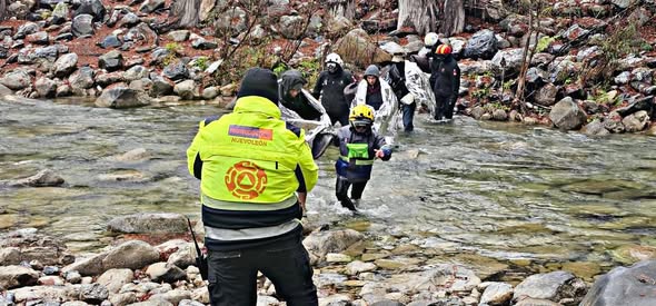 Rescatan a excursionistas en Allende