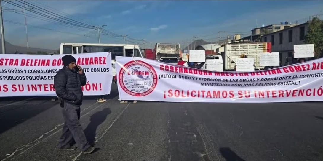 Transportistas inician bloqueos en Edomex; protestan por extorsiones