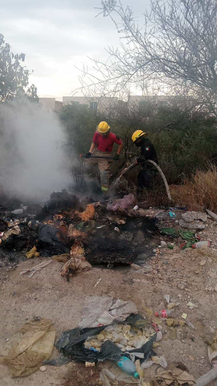 Los puestos de socorro se concentraron en el municipio de Pesquer&iacute;a, al reportarse el incendio de pastizal a espaldas de un fraccionamiento.