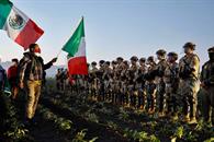 Redadas de Trump paran migraci&oacute;n y bajan detenciones