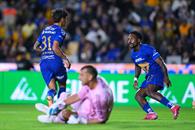 Valora Efra&iacute;n el sufrido triunfo