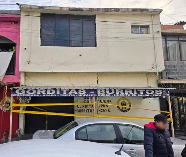 Aseguran droga y 27 gallos y pollos.