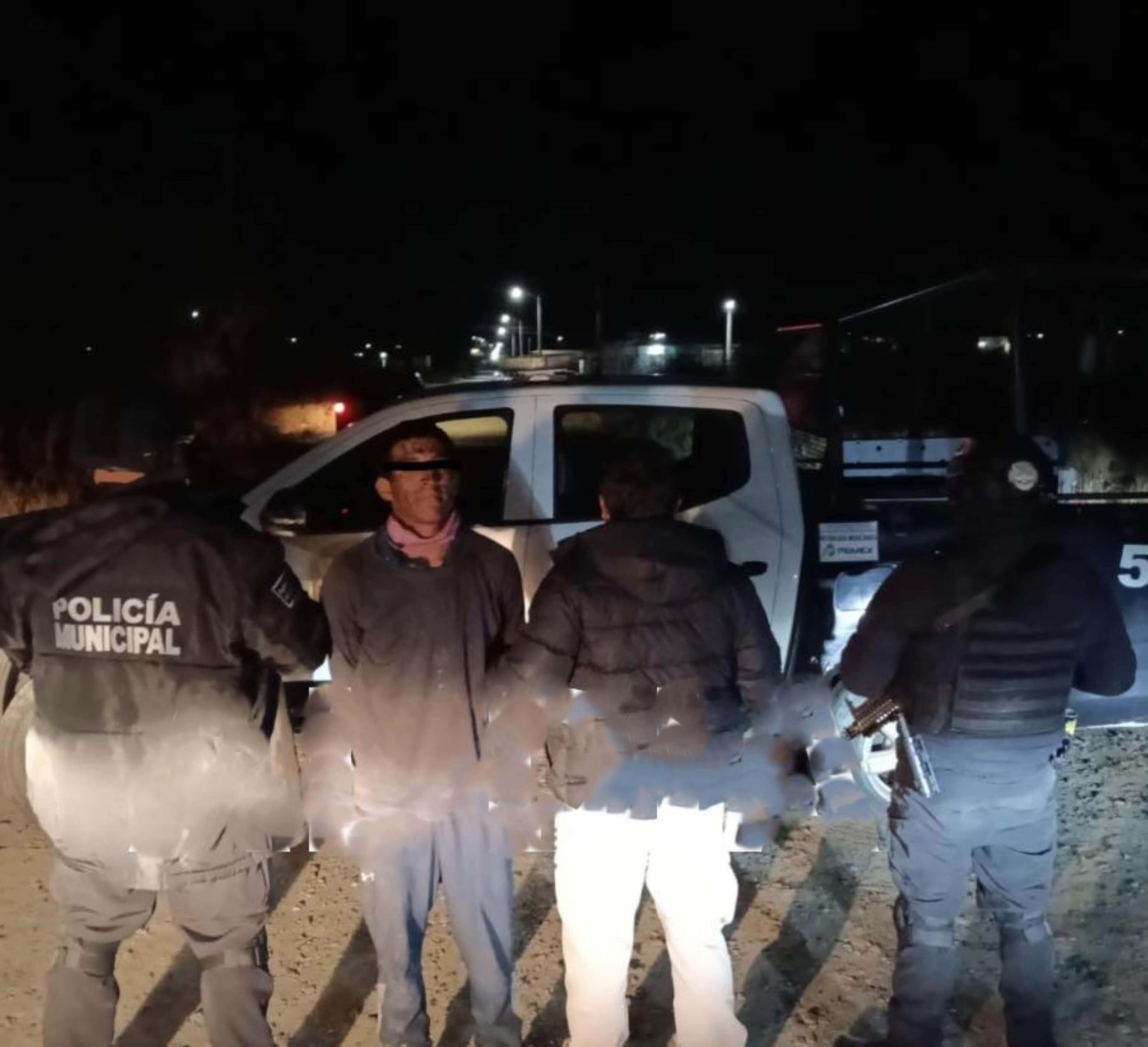 Elementos de la polic&iacute;a preventiva del municipio de China, lograron la detenci&oacute;n de un hombre que contaba con una orden de aprehensi&oacute;n, por el delito de robo.