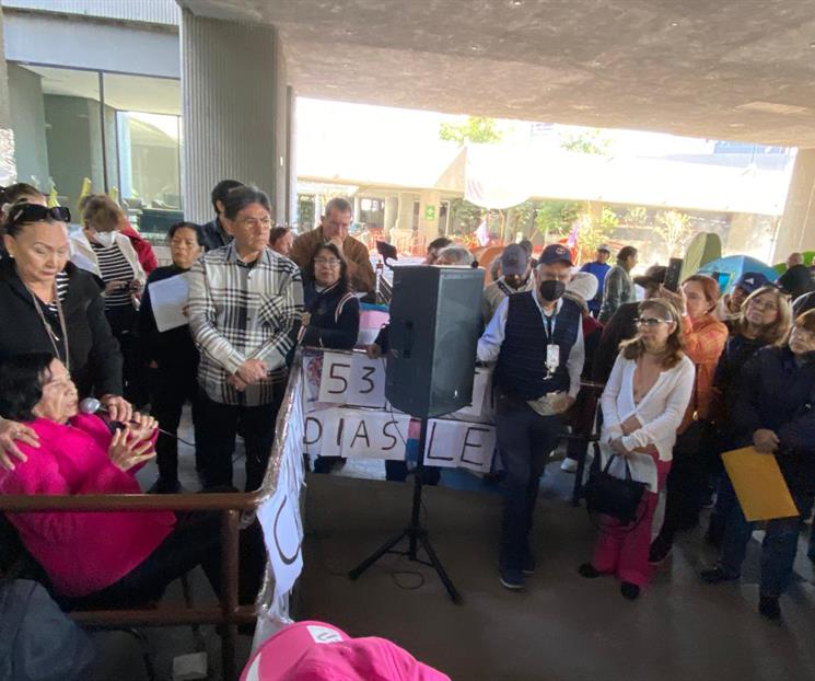 Exigen jubilados al gobierno $829 mdp