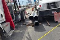 Fallece trabajador aplastado por tubos