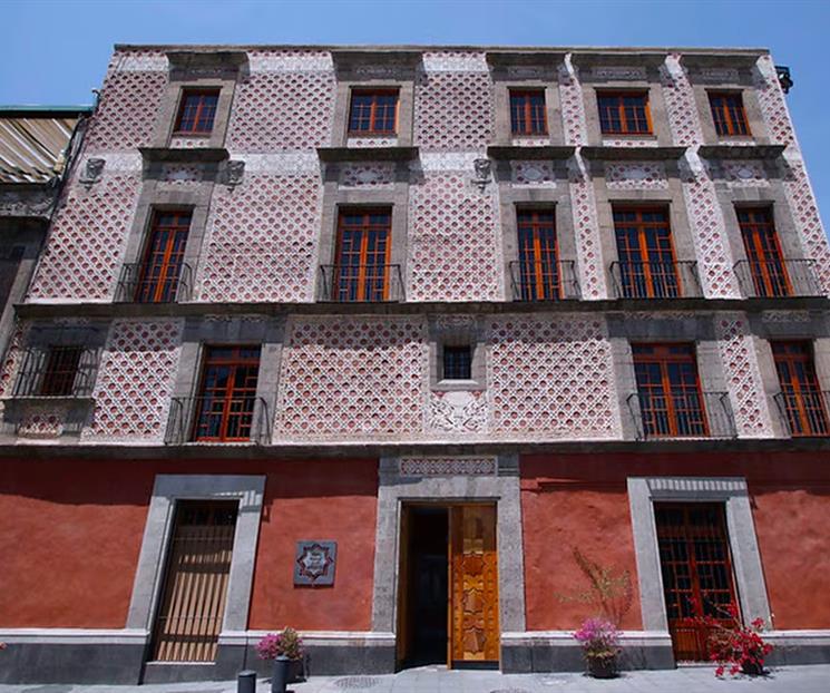 Indigna curso del Museo Archivo de la Fotograf&iacute;a