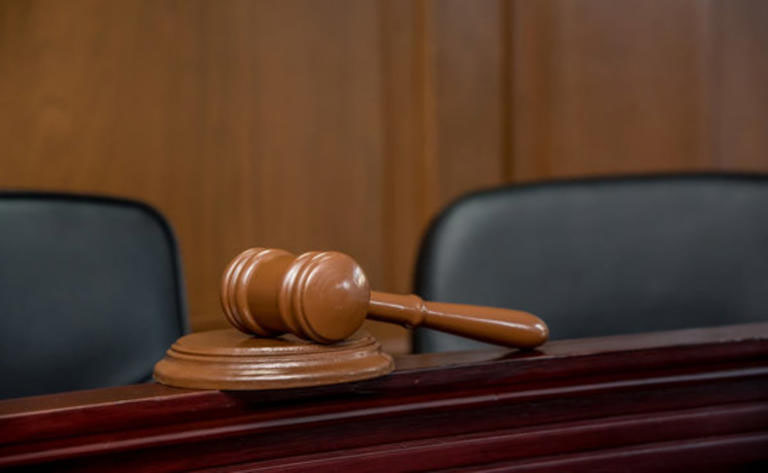 TDJ cesa a secretario en funciones de magistrado