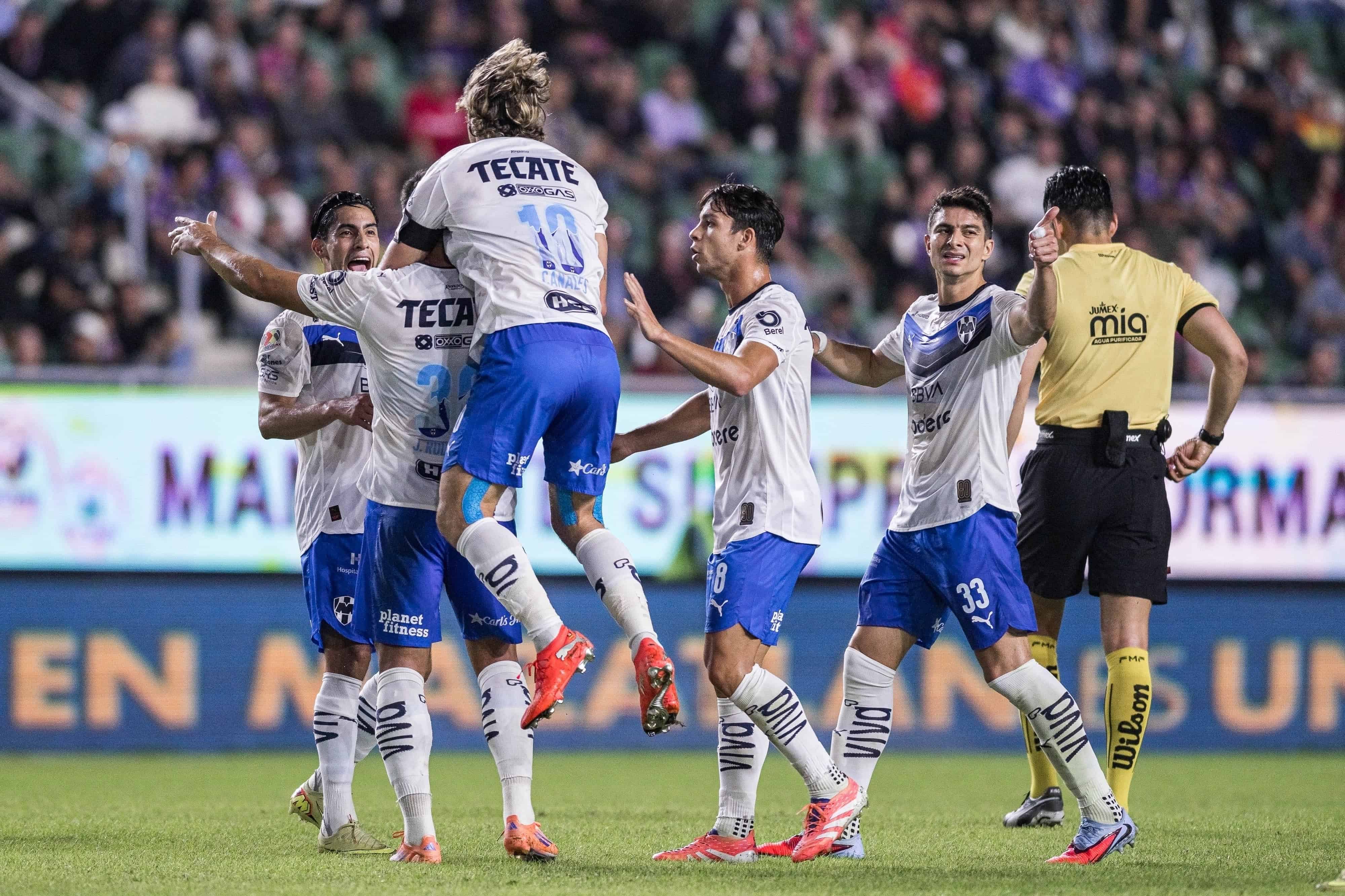 Jorge Rodr&iacute;guez hace el 2-0.