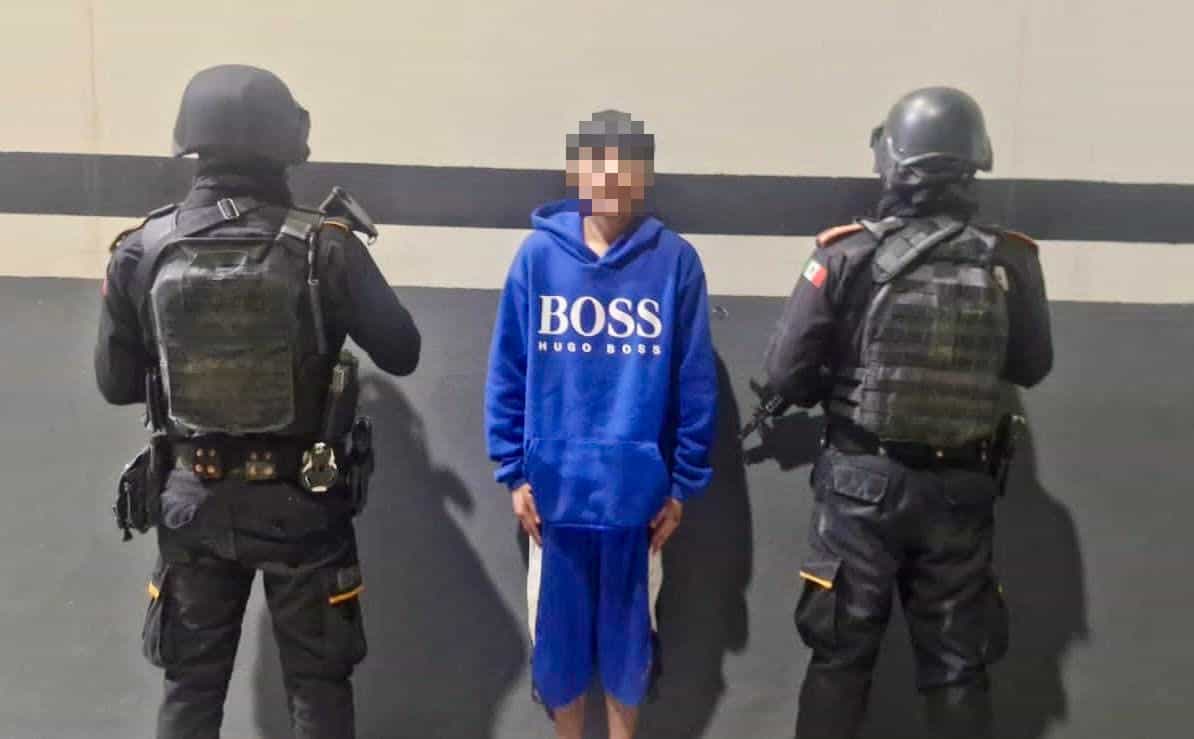 Un joven presuntamente involucrado en un asalto, fue detenido por elementos de Fuerza Civil, al norte de Monterrey.