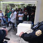 Retienen pandilleros a m&aacute;s de 40 guardias