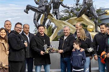 Inauguran escultura dedicada al Mundial