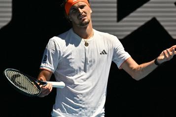 Avanza Alex Zverev, a la segunda ronda en Australia