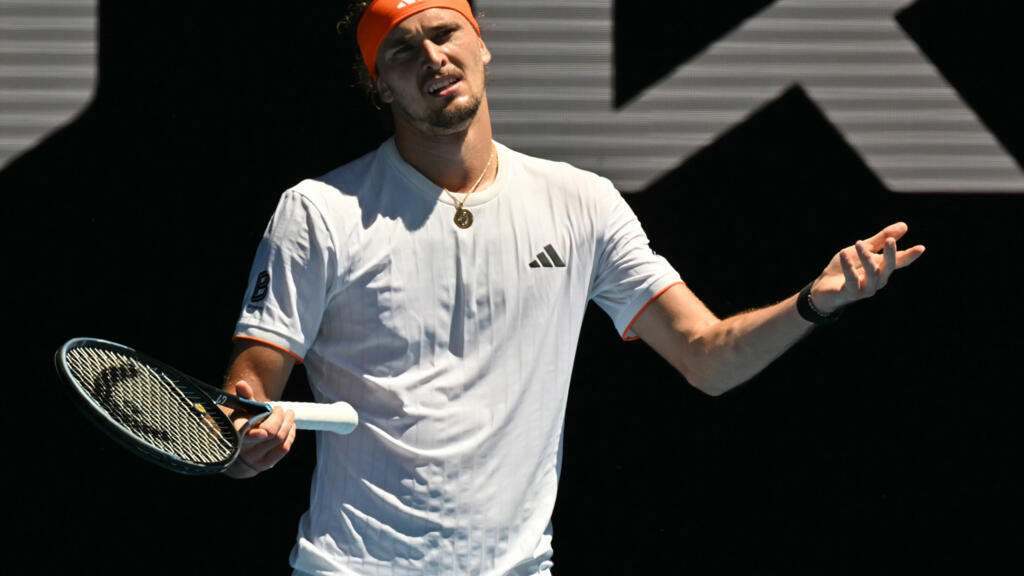 Avanza Alex Zverev, a la segunda ronda en Australia