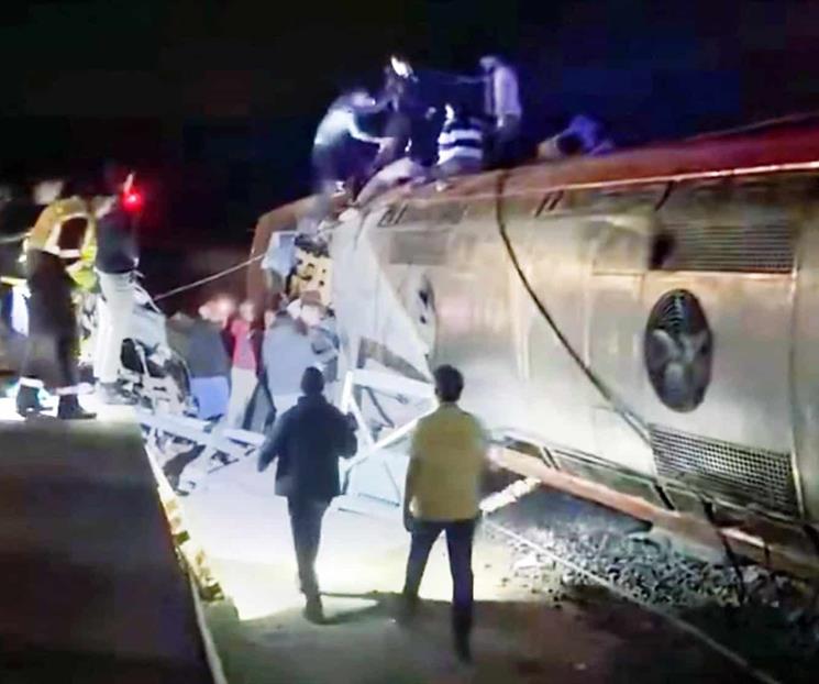 Suman 39 muertos tras colisi&oacute;n de trenes en Espa&ntilde;a