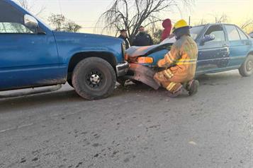 Deja choque frontal un lesionado