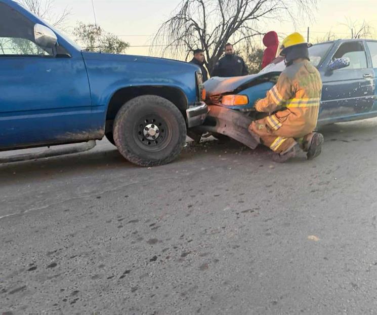 Deja choque frontal un lesionado
