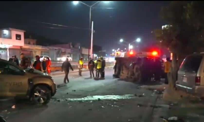 Deja 4 lesionados choque-volcadura
