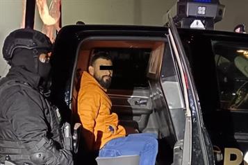 Rompen sellos de clausura en bar; los detienen