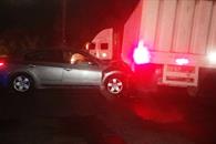 Impacta tr&aacute;iler y resulta herido