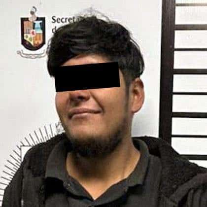 Elementos de la polic&iacute;a preventiva de Santiago, lograron la detenci&oacute;n de tres integrantes de una banda de asaltantes, que atracaron un negocio de abarrotes donde se apoderaron de dinero en efectivo y mercanc&iacute;a.