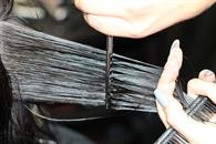 El truco del r&iacute;mel para cubrir las canas del cabello