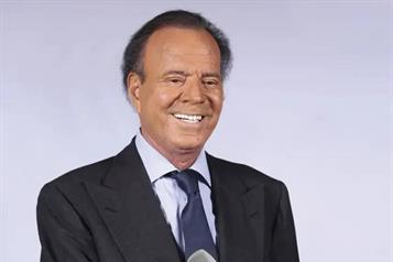 Da&ntilde;o es irreparable: Julio Iglesias sobre acusaciones