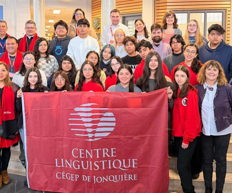 Alumnos de preparatoria realizan estancias acad&eacute;micas en Canad&aacute;