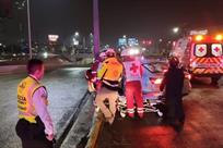 Estrella taxi contra anuncio de bandera