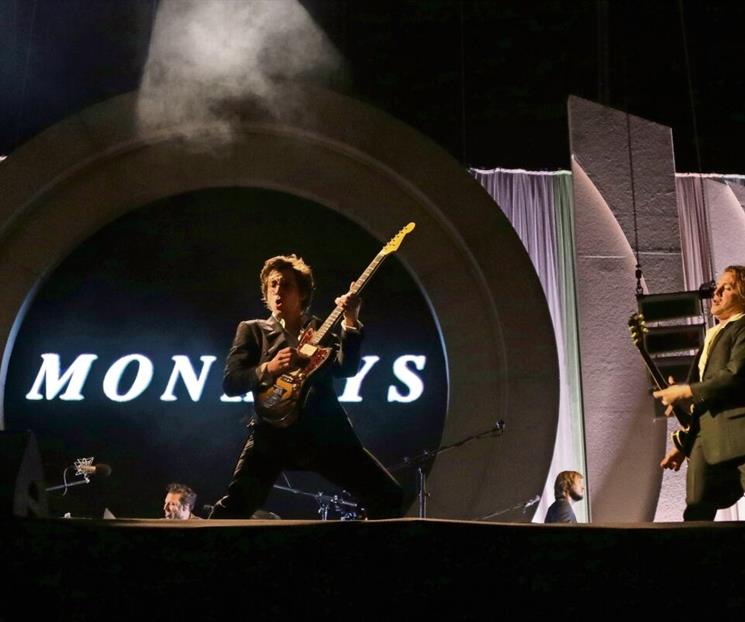 Los Arctic Monkeys est&aacute;n de regreso, estrenan tema Opening Night