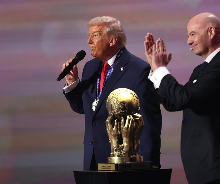 Revalida presidente de FIFA apoyo a Donald Trump