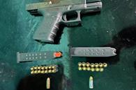 Aprehenden a texano con arma de fuego Aprehenden a texano con arma de fuego