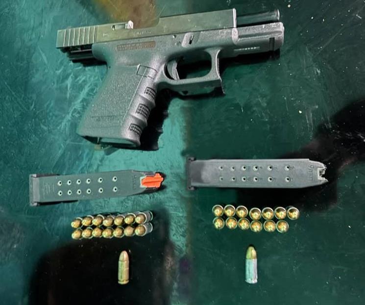 Aprehenden a texano con arma de fuego Aprehenden a texano con arma de fuego