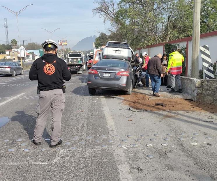 Sufre volcadura en la Nacional