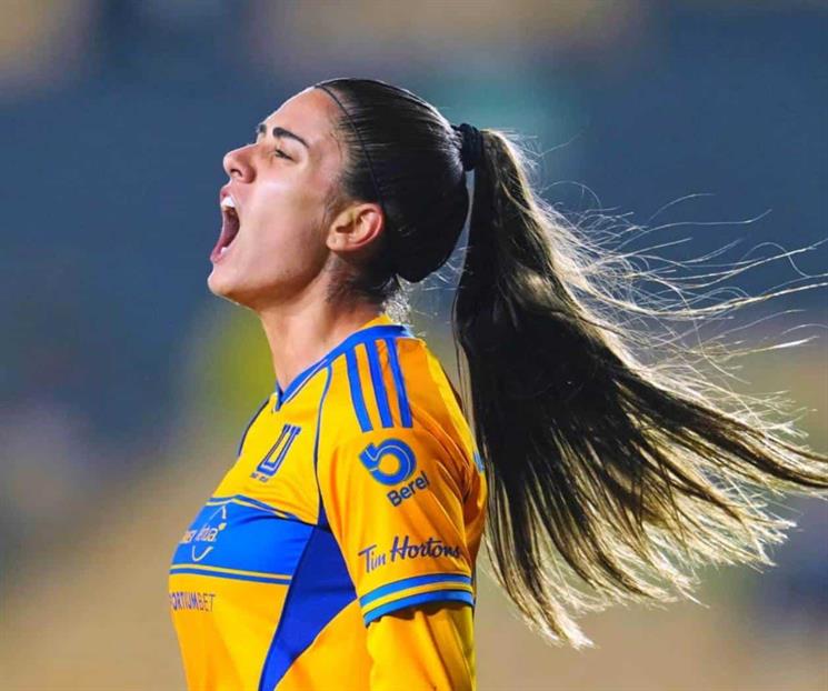 Remontan felinas y siguen invictas