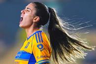 Remontan felinas y siguen invictas