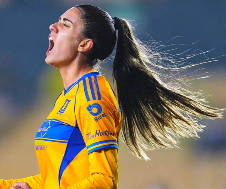 Remontan felinas y siguen invictas