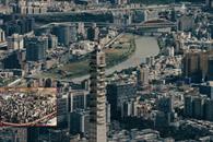 Honnold escala uno de los rascacielos m&aacute;s altos del mundo en Taiw&aacute;n
