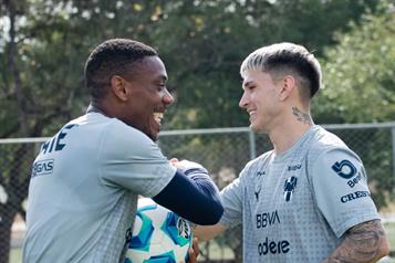 Anthony Martial a&uacute;n est&aacute; en deuda en Rayados