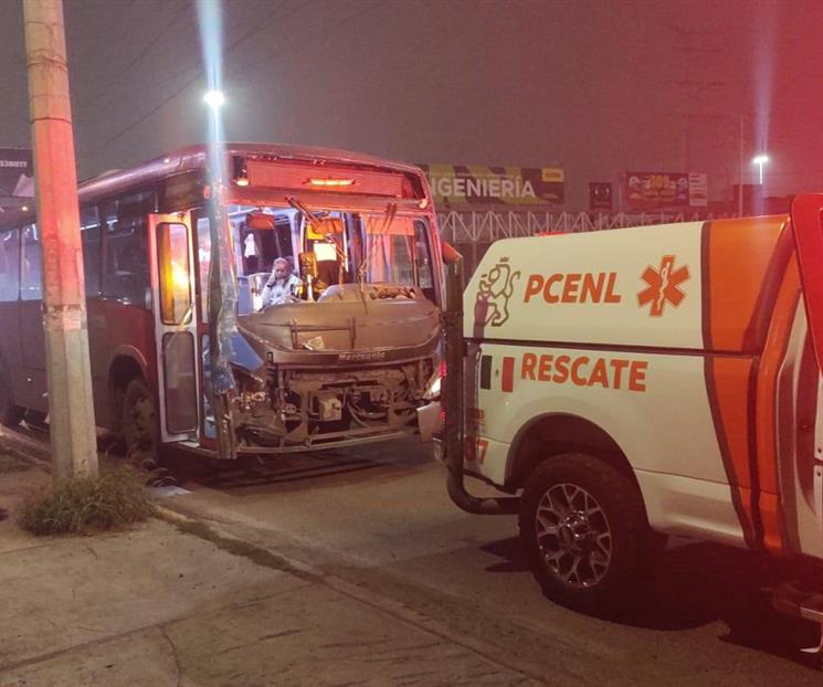 Deja choque de camiones 5 heridos