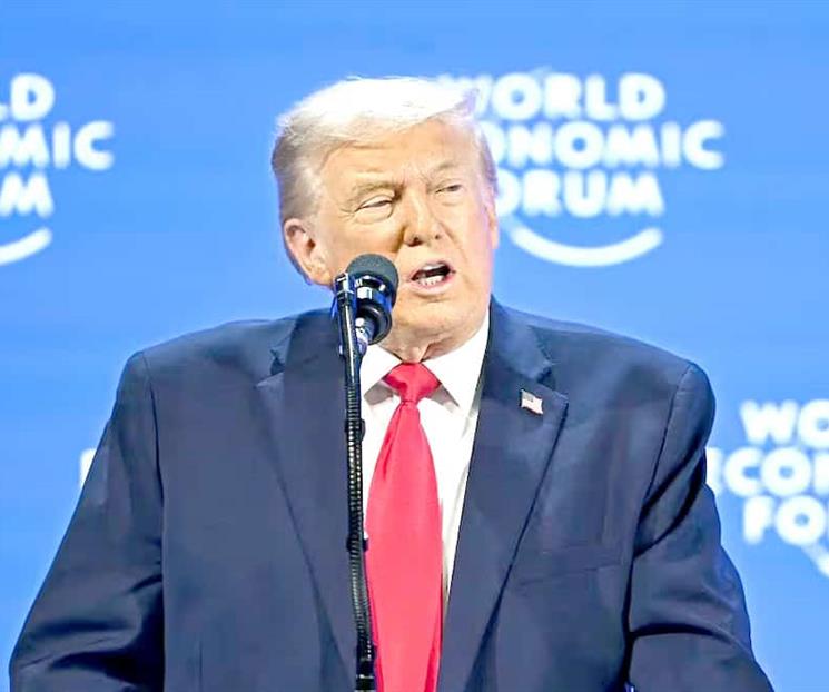 Amaga Trump con aranceles del 100% para Canad&aacute;