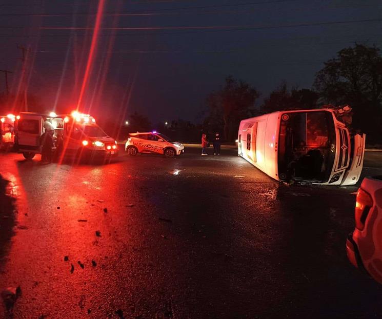 Deja volcadura de cami&oacute;n 6 heridos