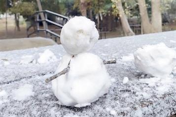 Se cubren de blanco cerros y algunos municipios de NL