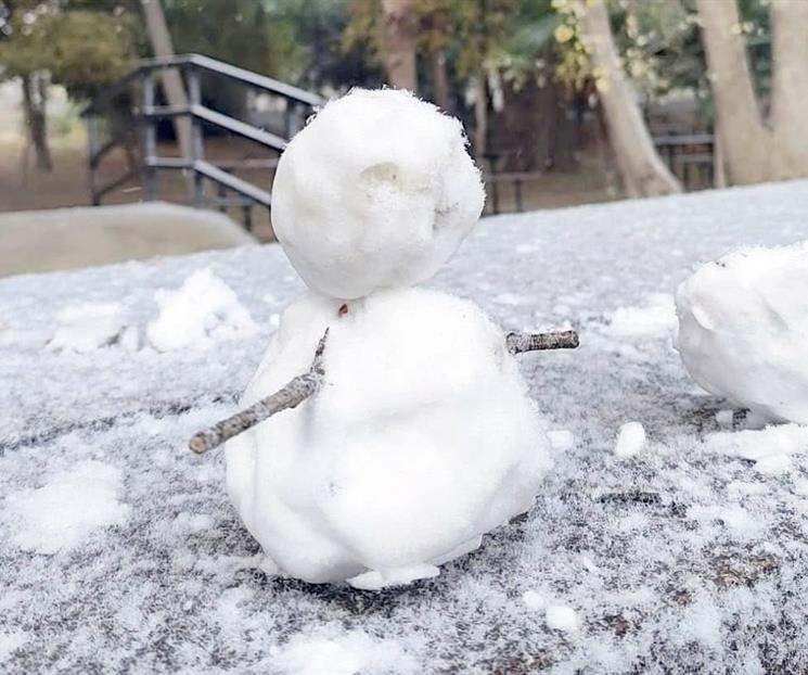 Se cubren de blanco cerros y algunos municipios de NL Se cubren de blanco cerros y algunos municipios de NL
