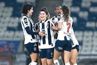 Rayadas, a seguir invictas