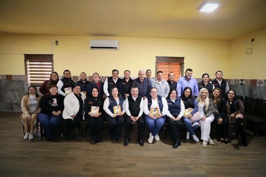 Realiza dirigente de Secci&oacute;n 21 dos giras de trabajo por el estado