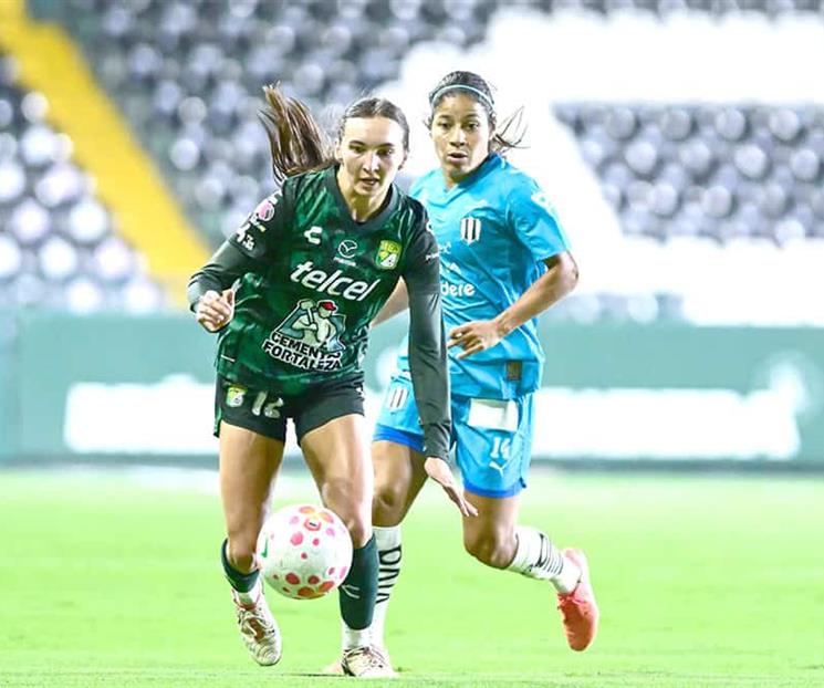 Mantiene Rayadas invicto con empate ante Le&oacute;n