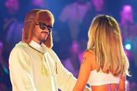 Sorprende Karol G como invitada en gira de Bad Bunny en Medell&iacute;n