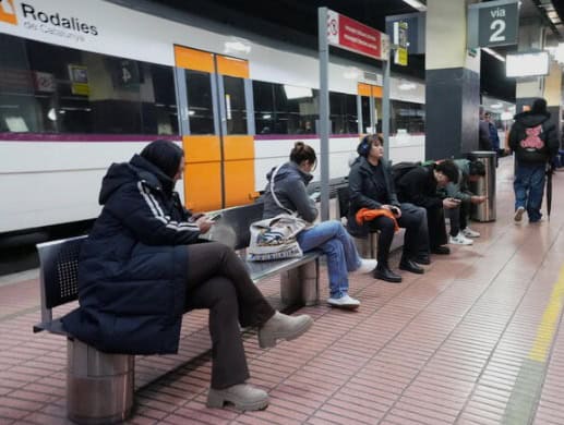 Caos de trenes en Catalu&ntilde;a, destituidos dos directivos ferroviarios