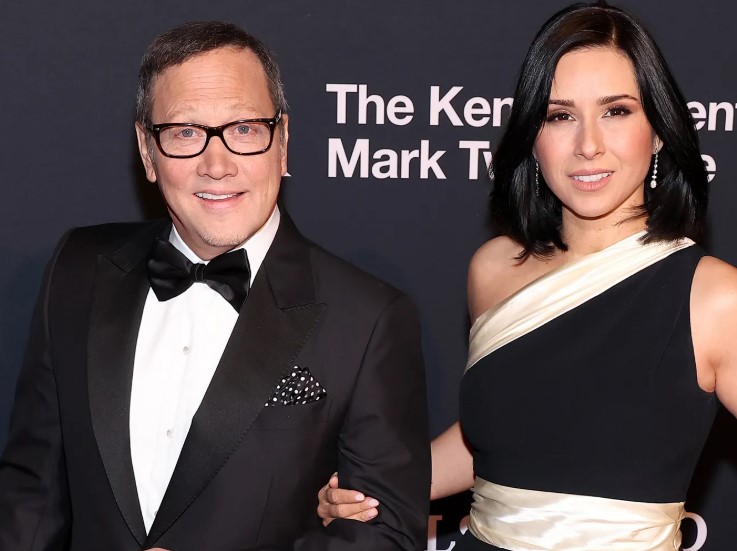 Se divorcian Rob Schneider y la mexicana Patricia Azarcoya